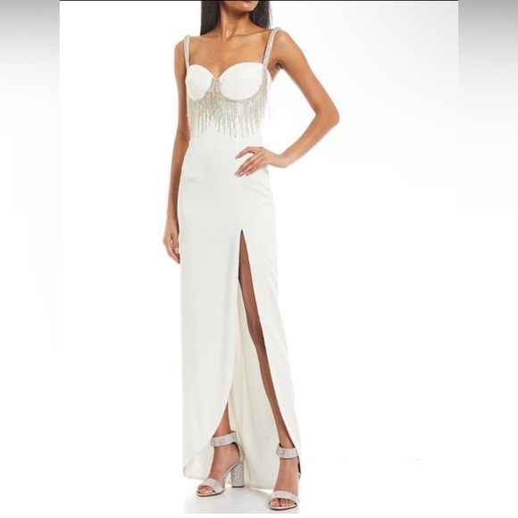 Gianni Bini Sweetheart Neckline Beaded Fringe Front Slit Black Embellished Dress - Picture 2 of 10